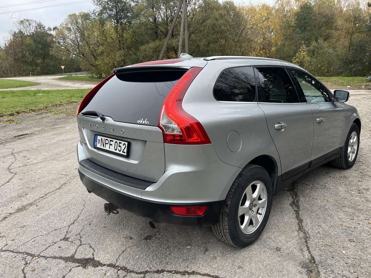 Volvo XC60 2012 — photo 6