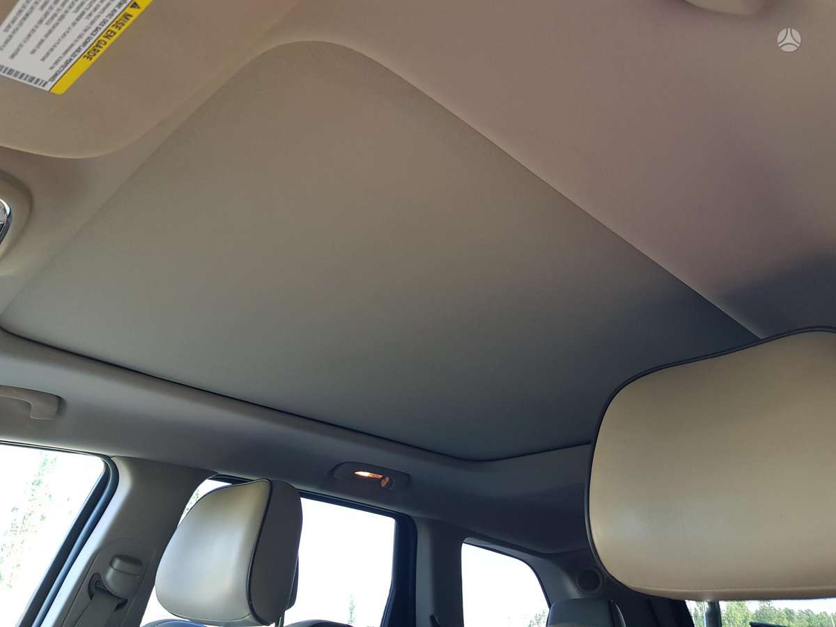 Jeep Grand 2012 — photo 13