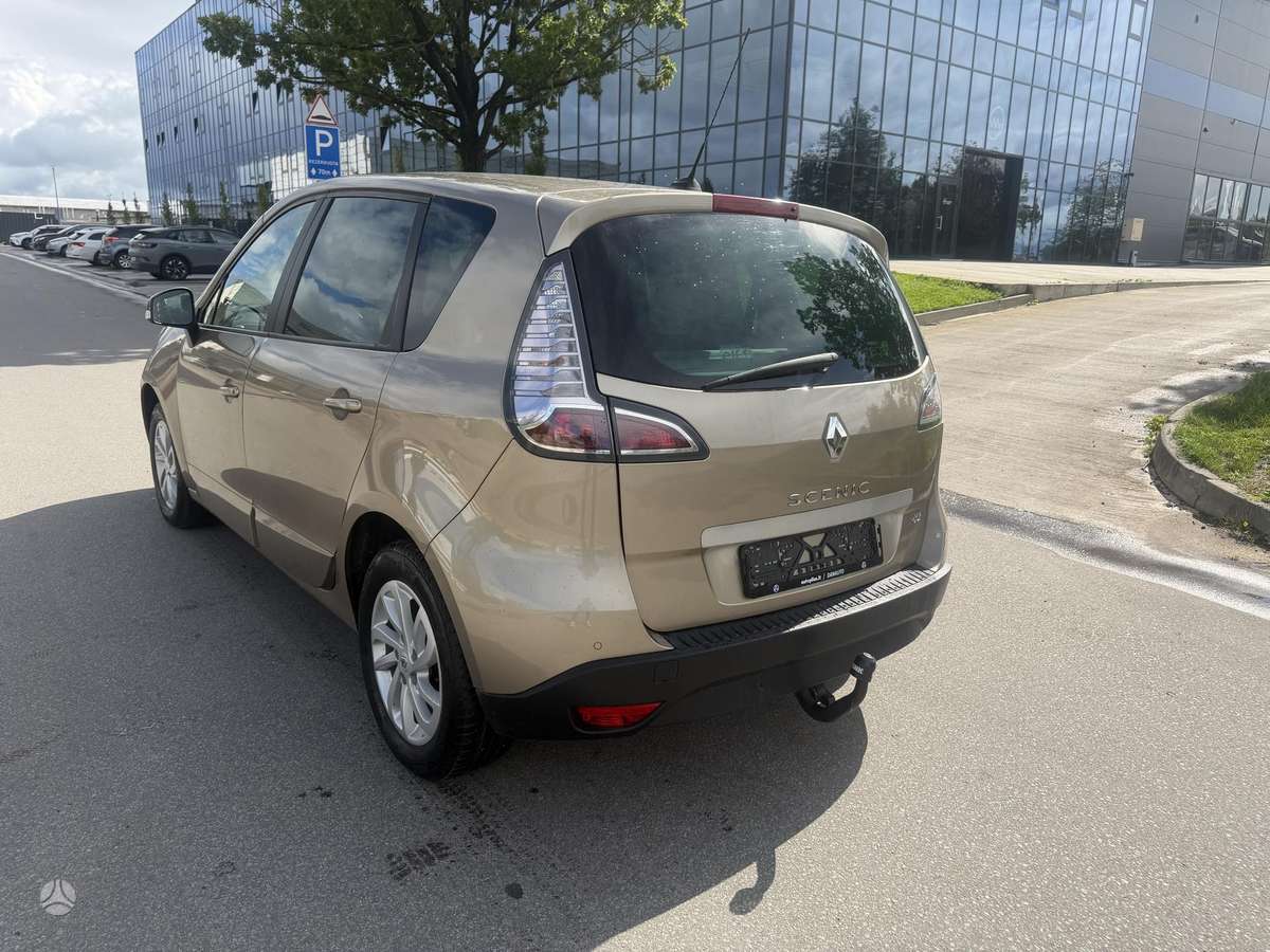 Renault Scenic 2015 — photo 10