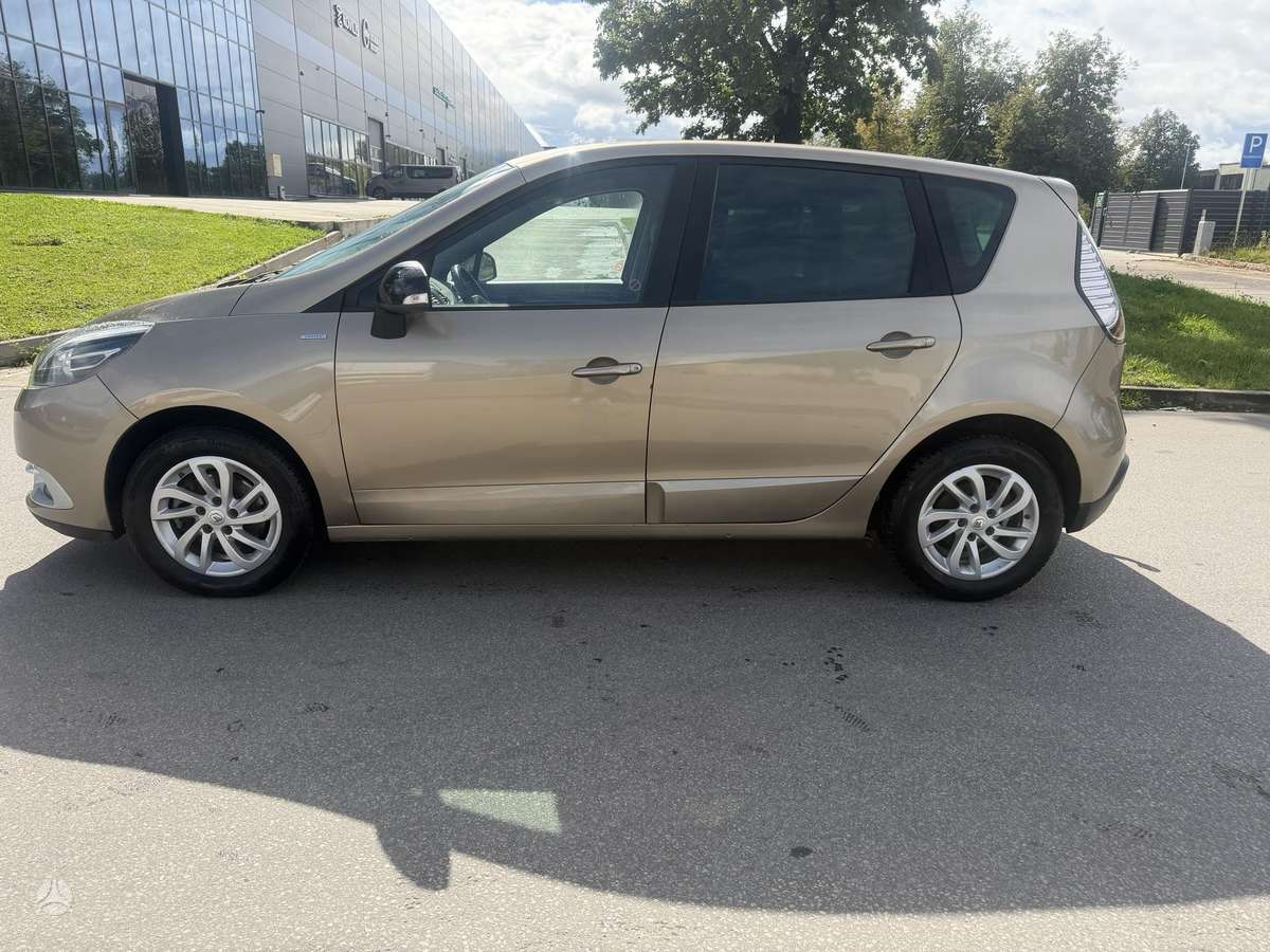 Renault Scenic 2015 — photo 13