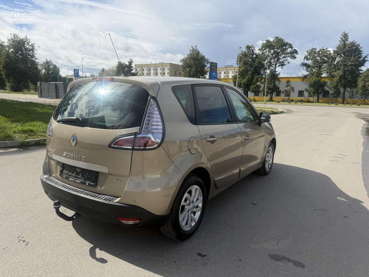 Renault Scenic 2015 — photo 9