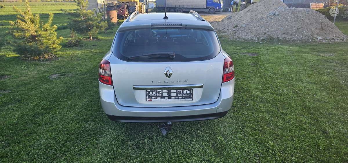 Renault Laguna 2011 — engine 1461 cm³, 110 HP (81kW)