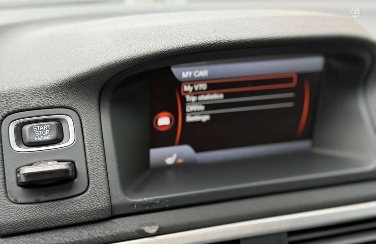 Volvo V70 2013 — photo 17