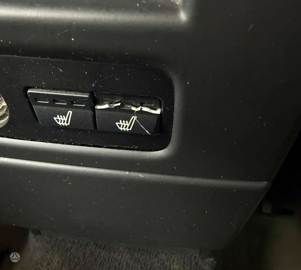 Volvo V70 2013 — photo 23
