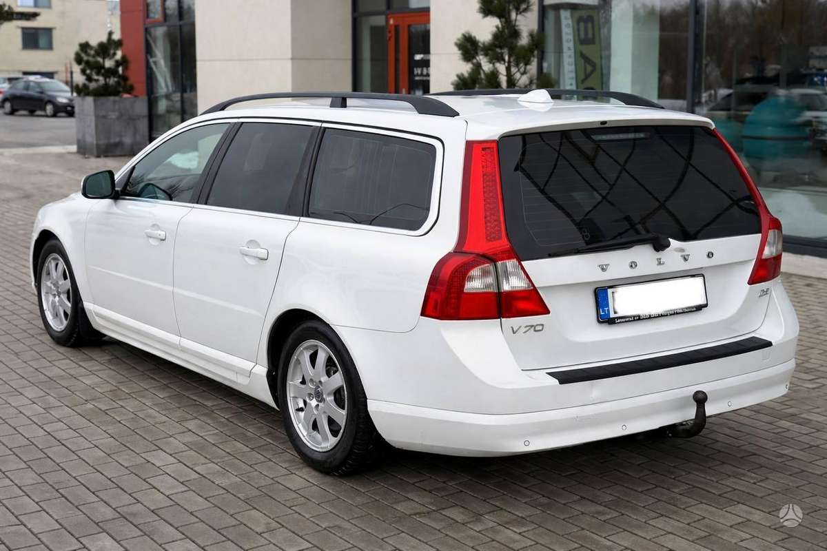 Volvo V70 2013 — engine