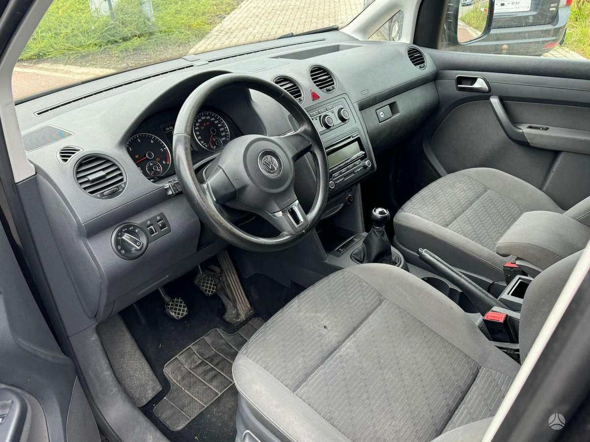 Volkswagen Caddy 2011 — interior