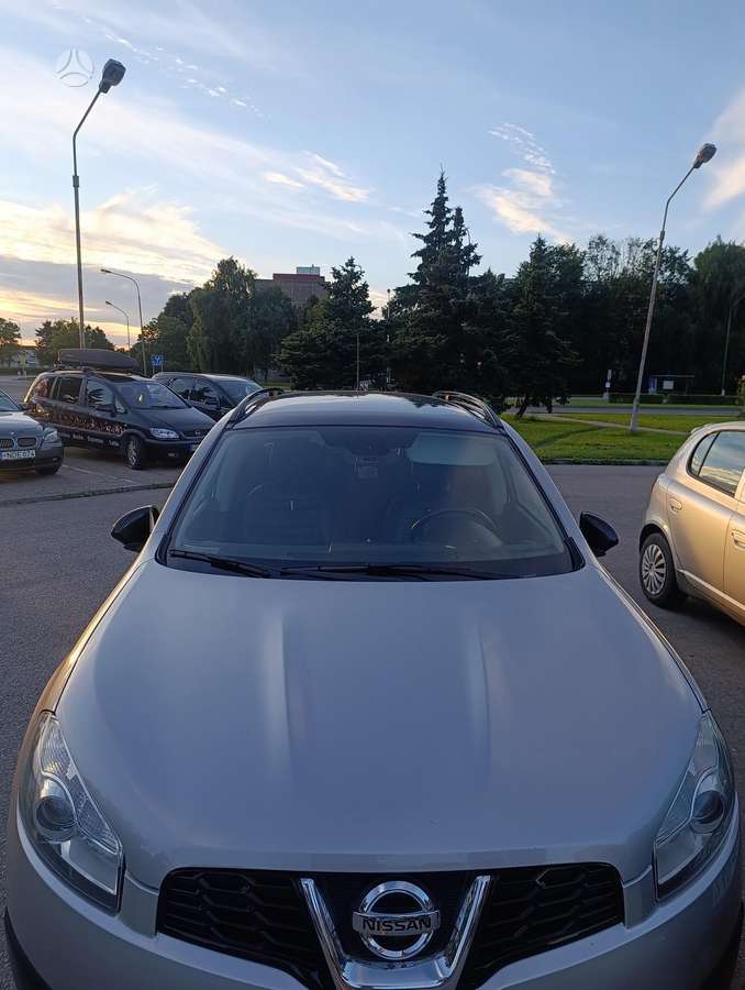 Nissan Qashqai+2 2013 — салон