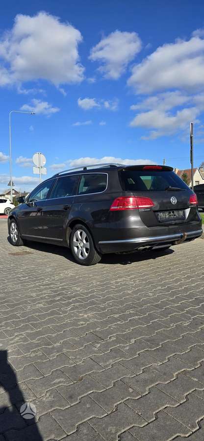 Volkswagen Passat 2012 — двигун 1968 cm³, 140 HP (103kW)