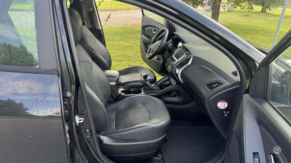 Hyundai ix35 2013 — photo 10