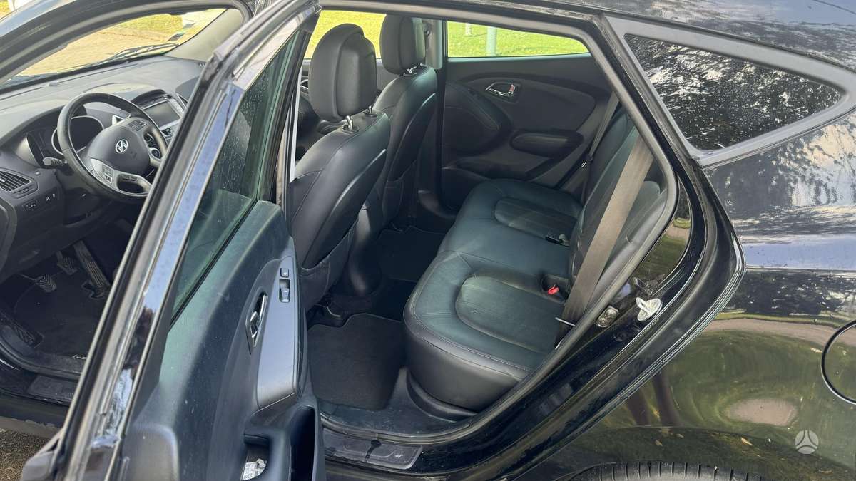 Hyundai ix35 2013 — photo 12