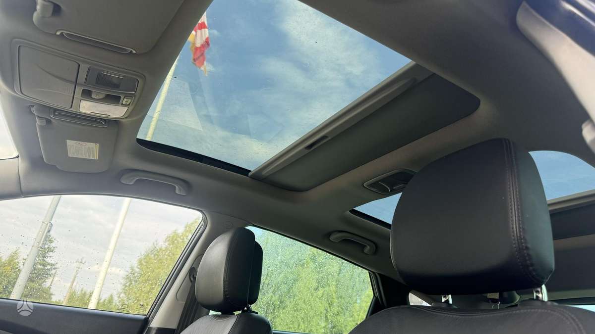 Hyundai ix35 2013 — photo 13