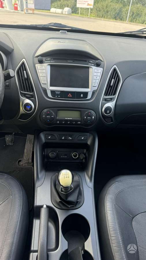 Hyundai ix35 2013 — photo 14