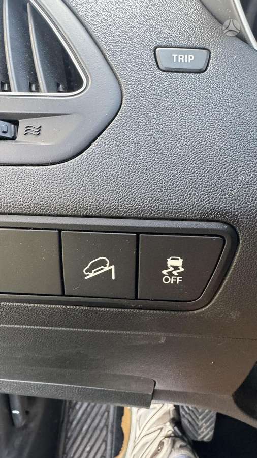 Hyundai ix35 2013 — photo 16