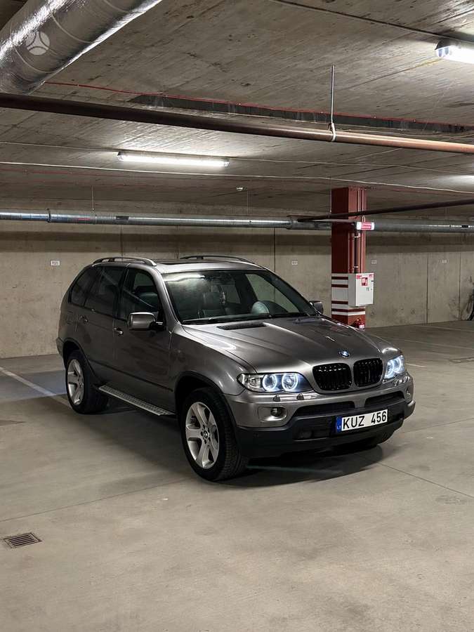 BMW X5 2004 — вигляд ззаду