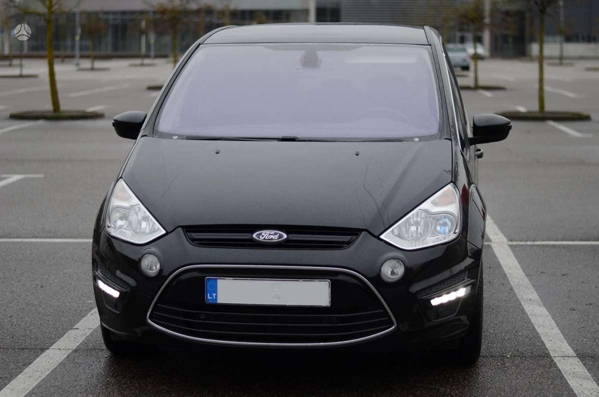 Ford S-MAX 2011 — rear view