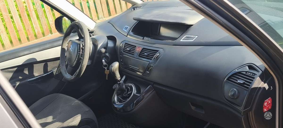 Citroen C4 2008 — photo 8