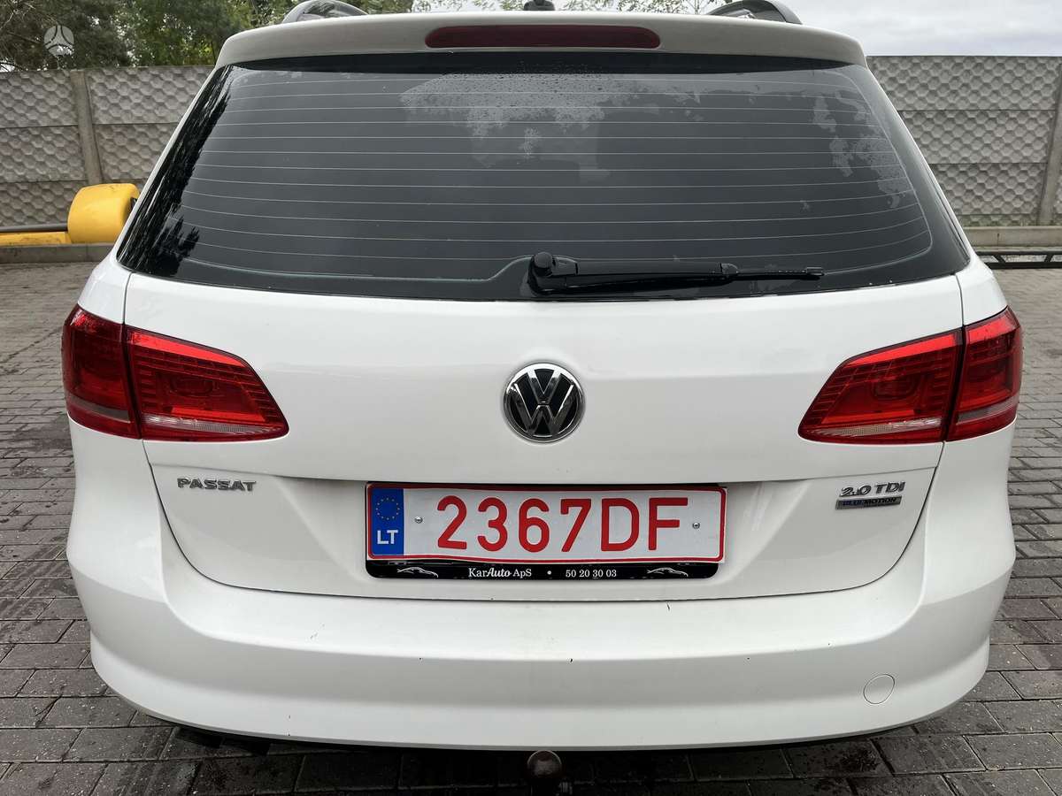 Volkswagen Passat 2011 — photo 6