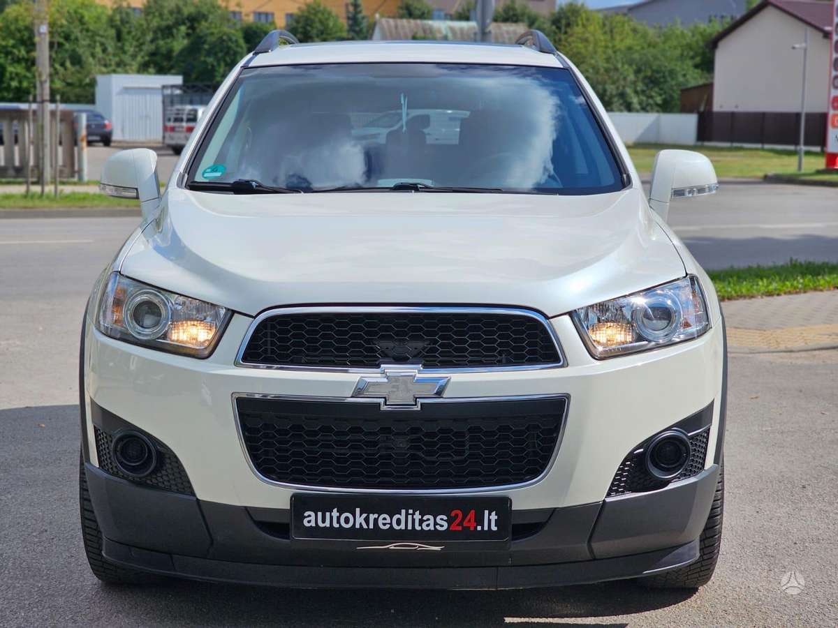 Chevrolet Captiva 2013 — вигляд ззаду