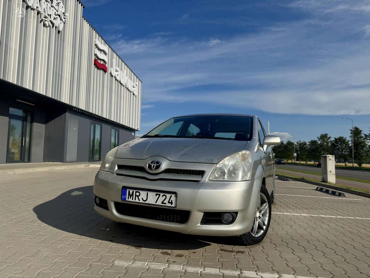 Toyota Corolla, 2005