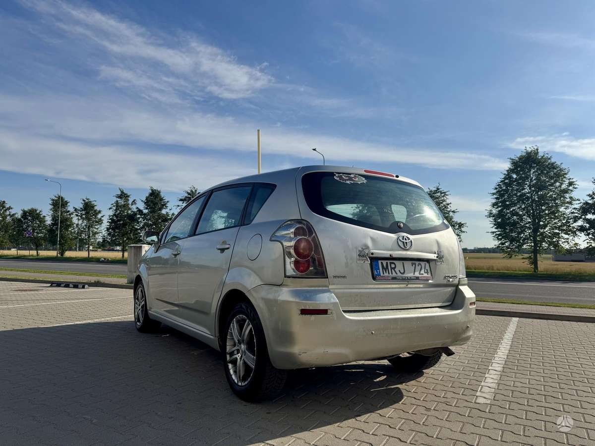 Toyota Corolla 2005 — photo 6