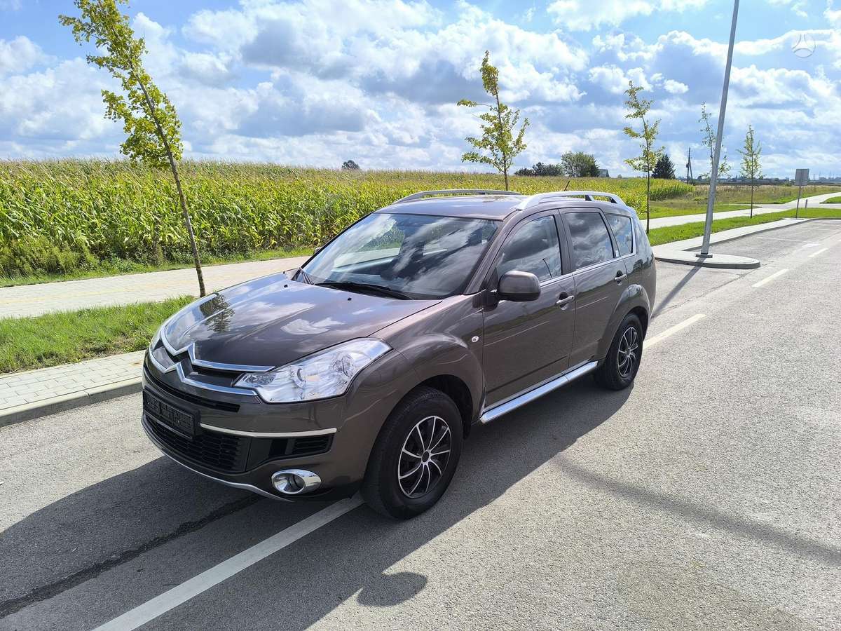 Citroen C-Crosser, 2010