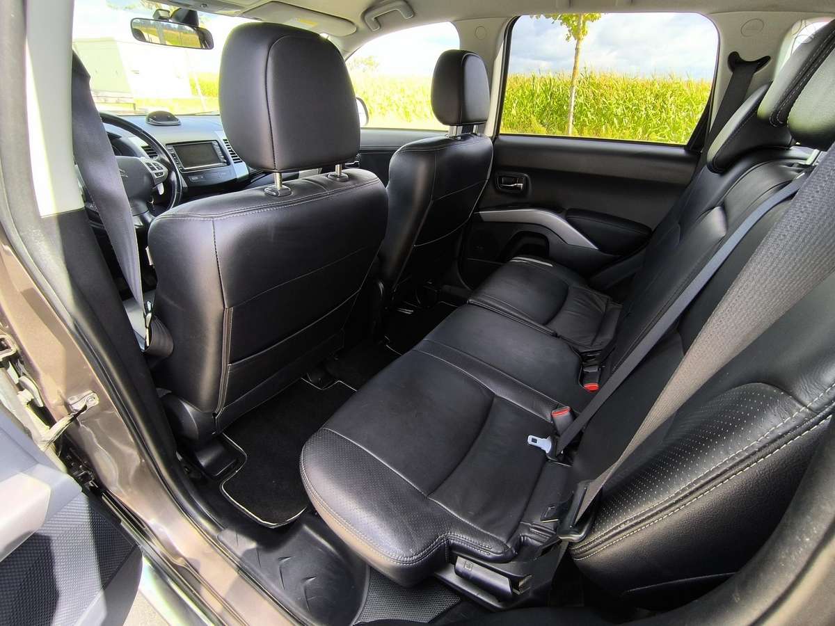 Citroen C-Crosser 2010 — photo 12