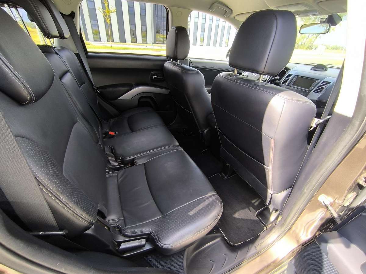 Citroen C-Crosser 2010 — photo 14