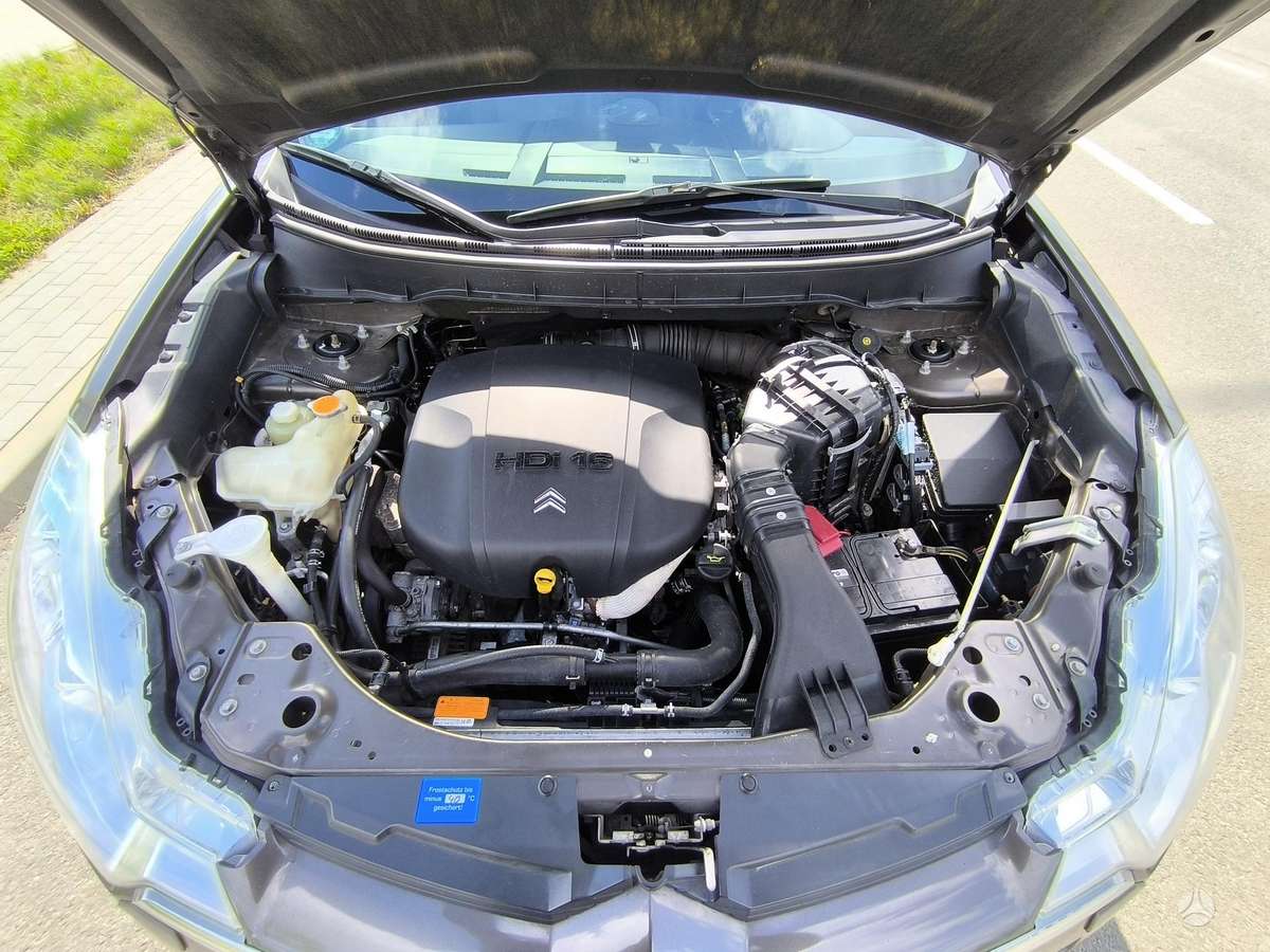 Citroen C-Crosser 2010 — photo 20