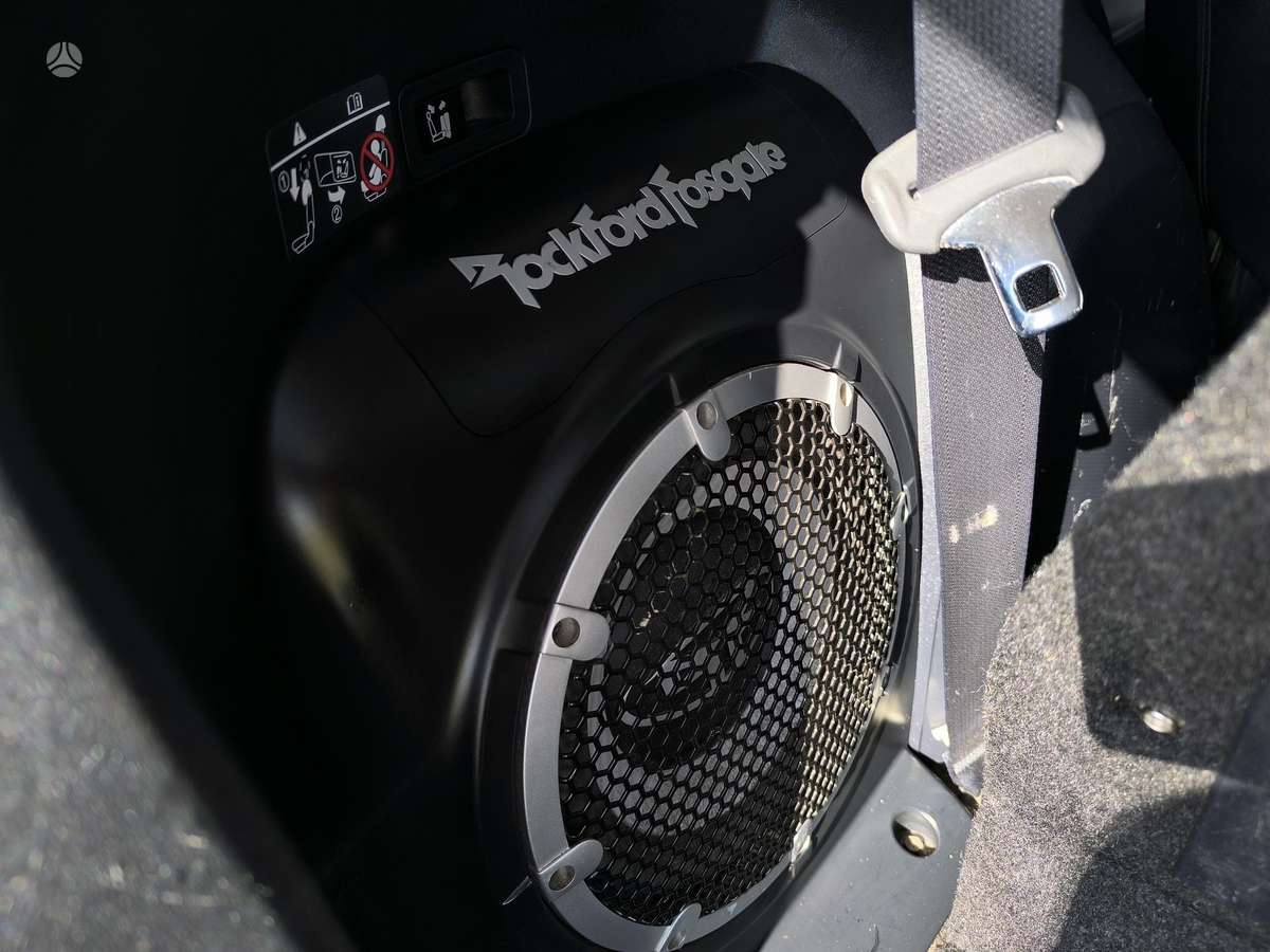 Citroen C-Crosser 2010 — photo 21
