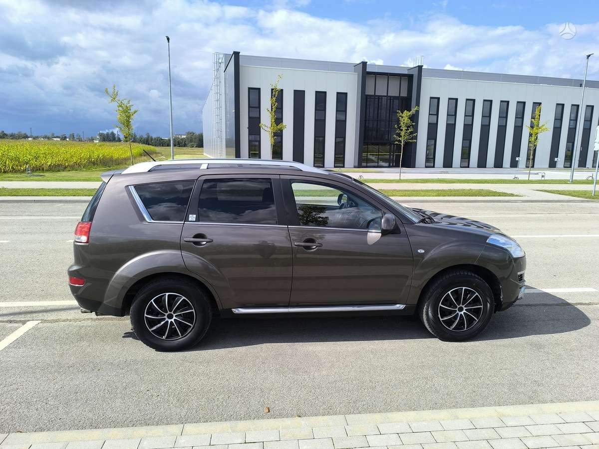 Citroen C-Crosser 2010 — photo 6