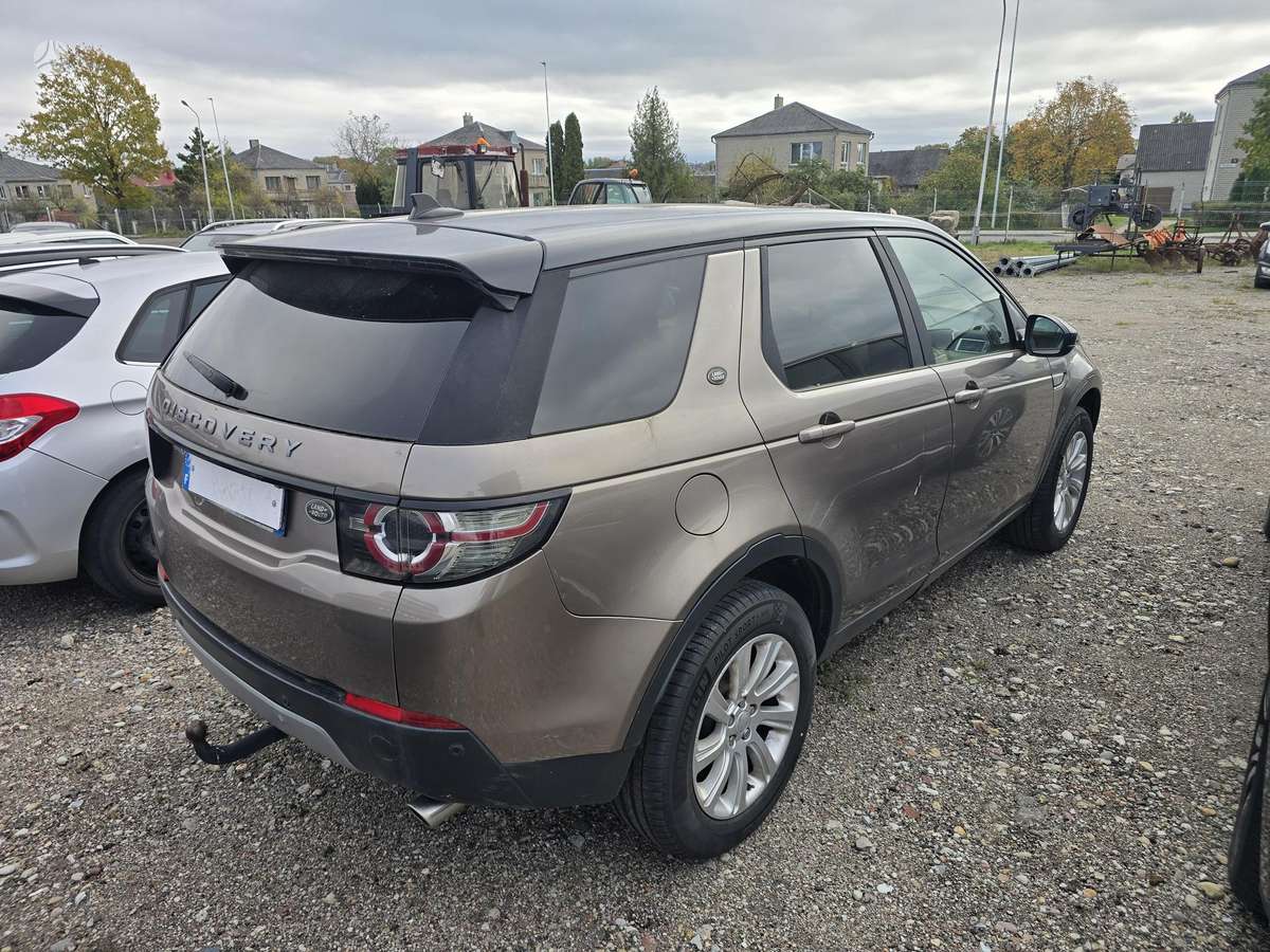Land Rover 2015 — engine 2000 cm³, 150 HP (110kW)