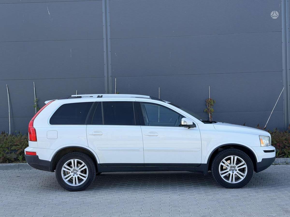 Volvo XC90 2012 — photo 10