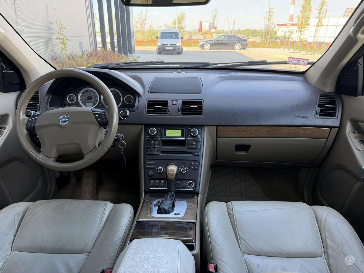 Volvo XC90 2012 — photo 15