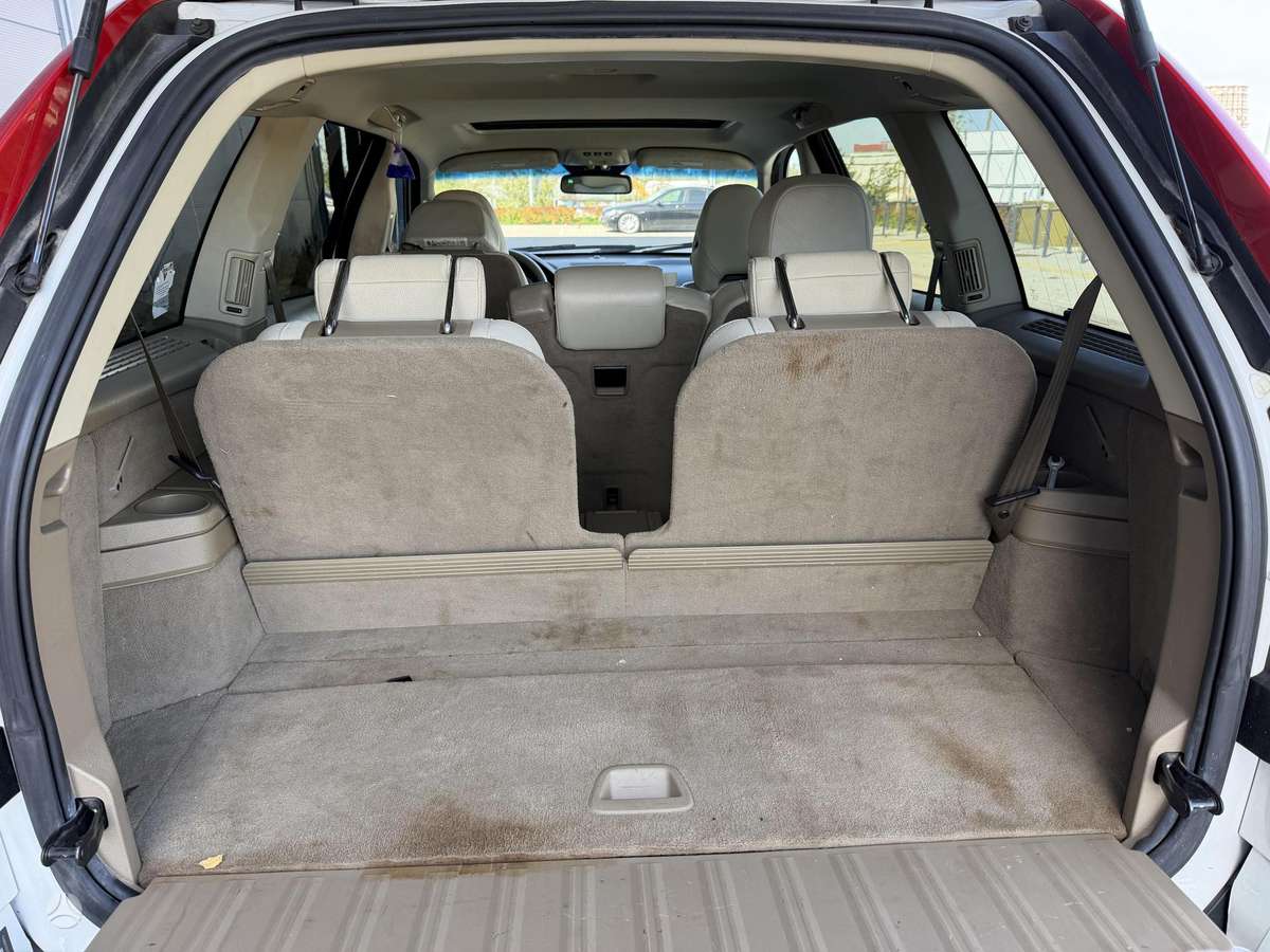 Volvo XC90 2012 — engine 3192 cm³, 243 HP (179kW)