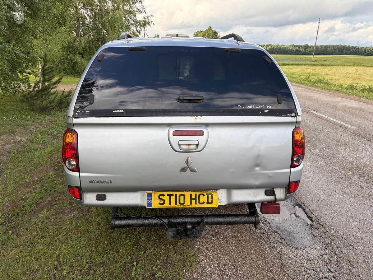 Mitsubishi L200 2010 — photo 5