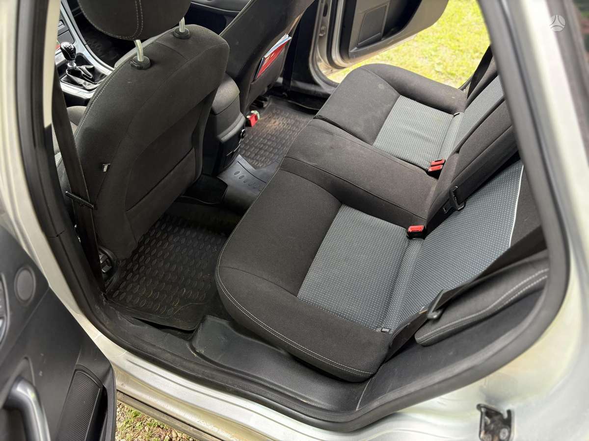 Ford Mondeo 2012 — engine 1997 cm³, 140 HP (103kW)