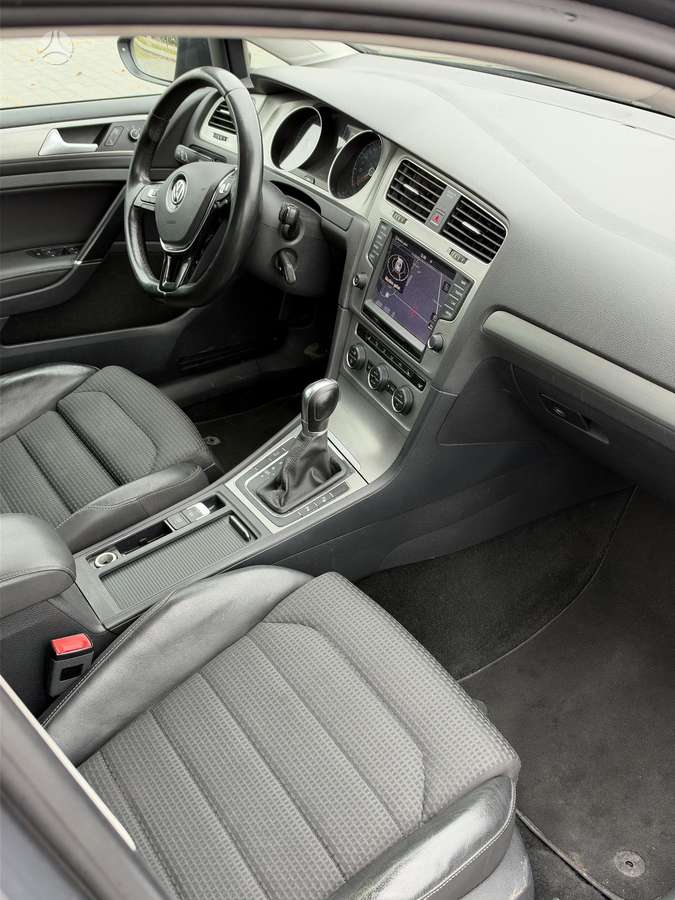 Volkswagen Golf 2015 — photo 17
