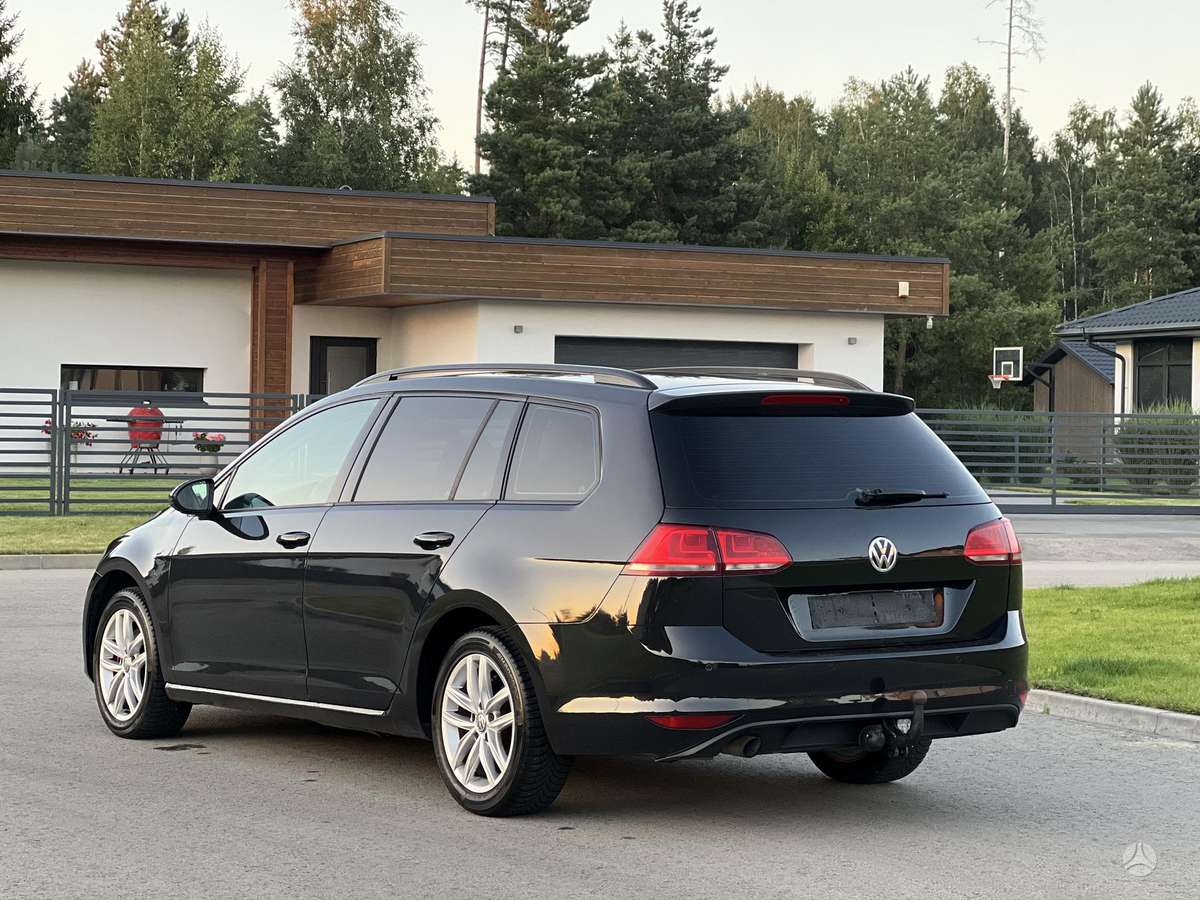 Volkswagen Golf 2015 — engine 1598 cm³, 105 HP (77kW)