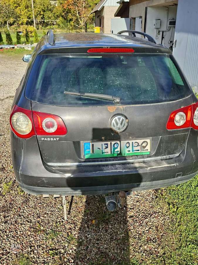 Volkswagen Passat 2007 — салон