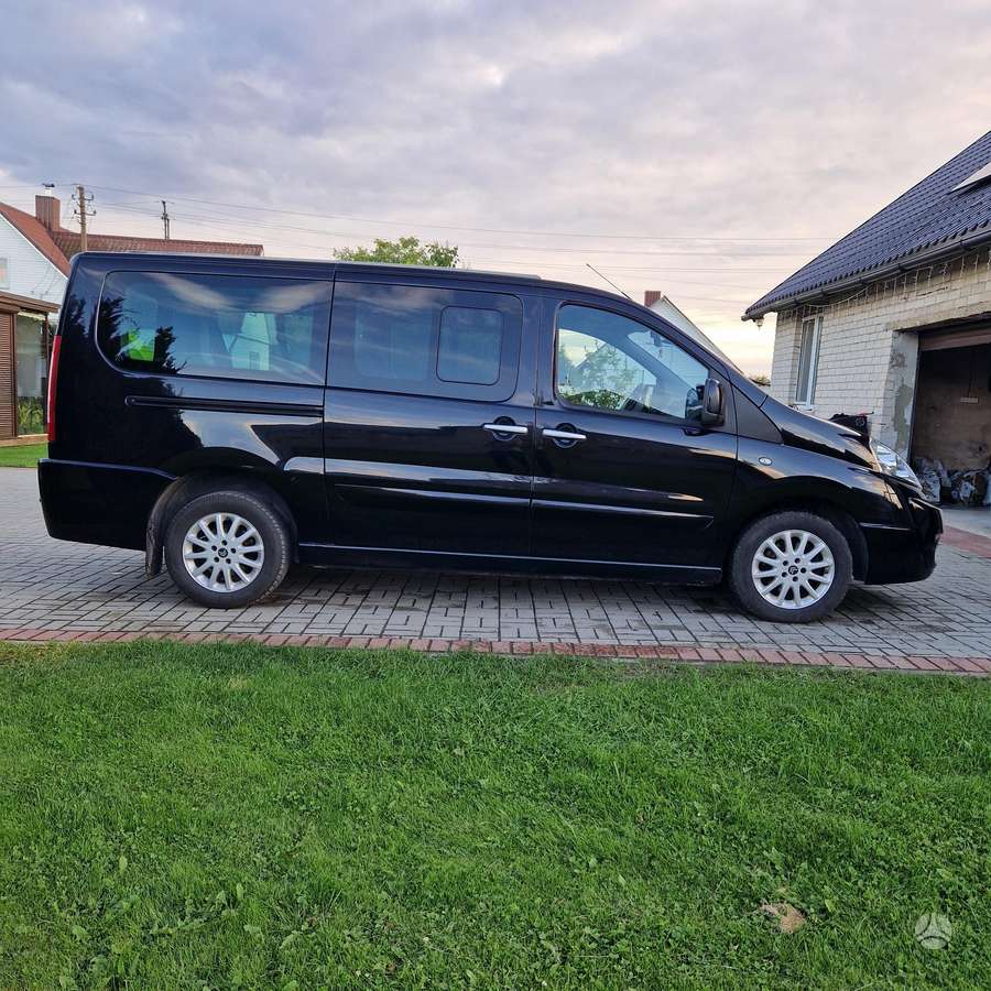 Citroen Jumpy 2015 — салон