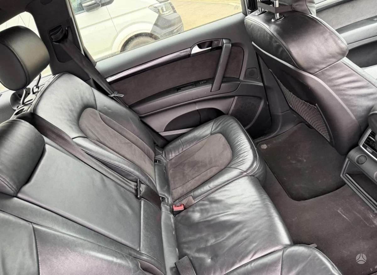 Audi Q7 2012 — photo 10
