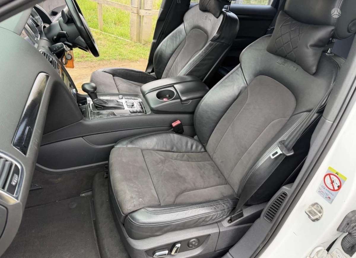 Audi Q7 2012 — photo 11