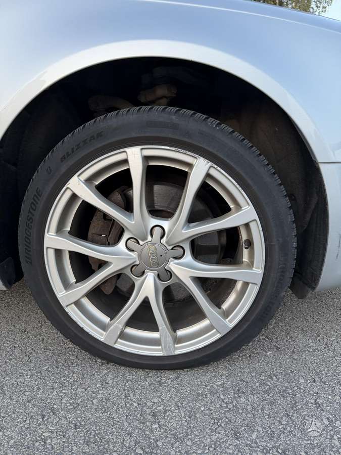 Audi A6 2011 — photo 13
