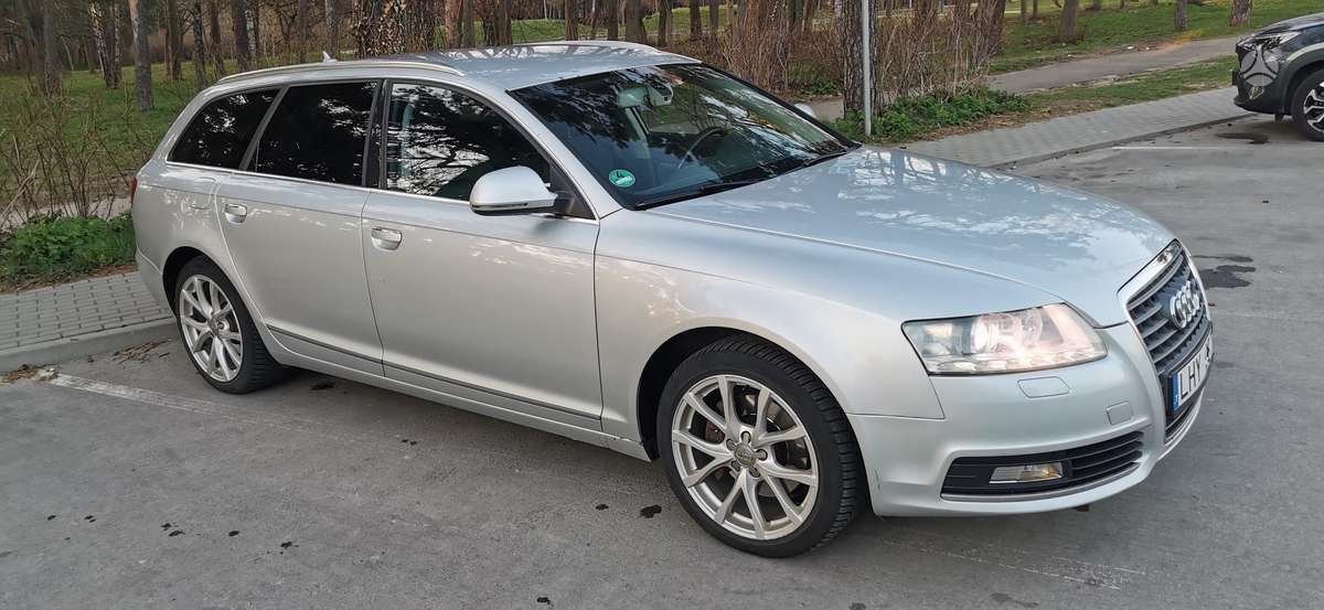 Audi A6 2011 — photo 22