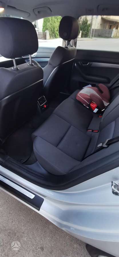 Audi A6 2011 — photo 30