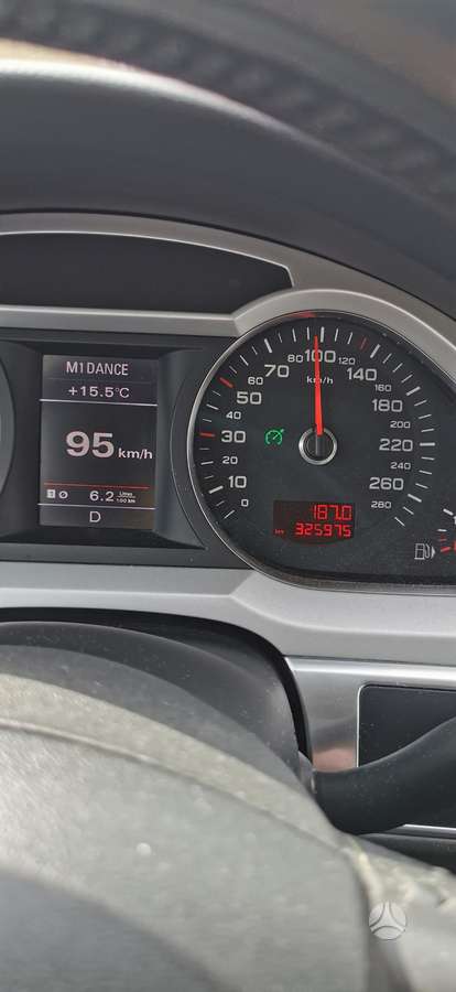 Audi A6 2011 — photo 33