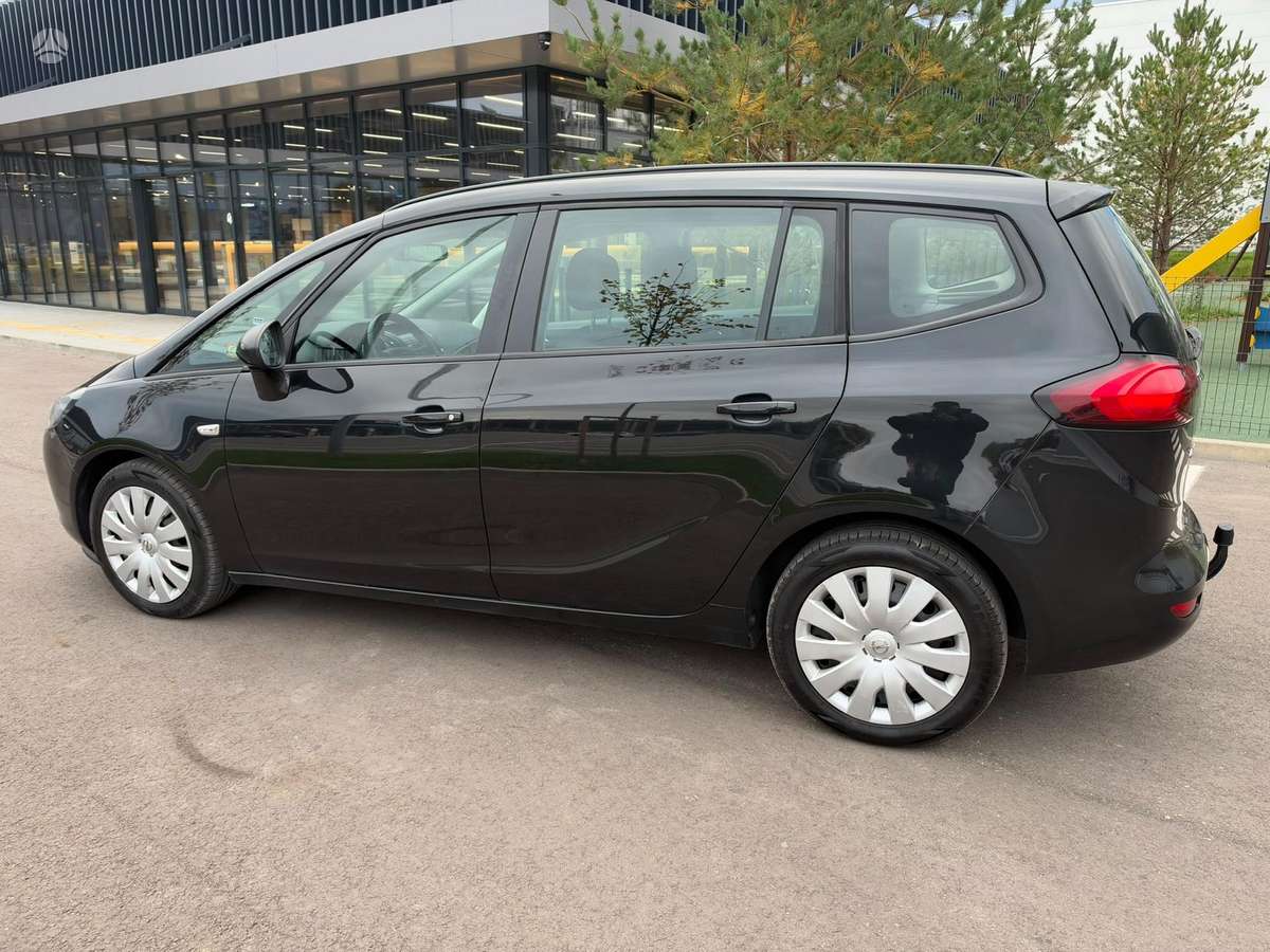 Opel Zafira 2014 — фото 13