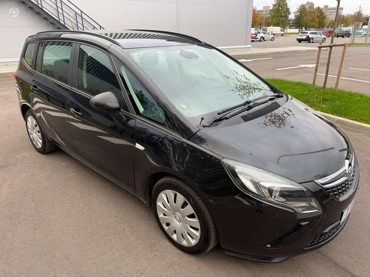 Opel Zafira 2014 — фото 23