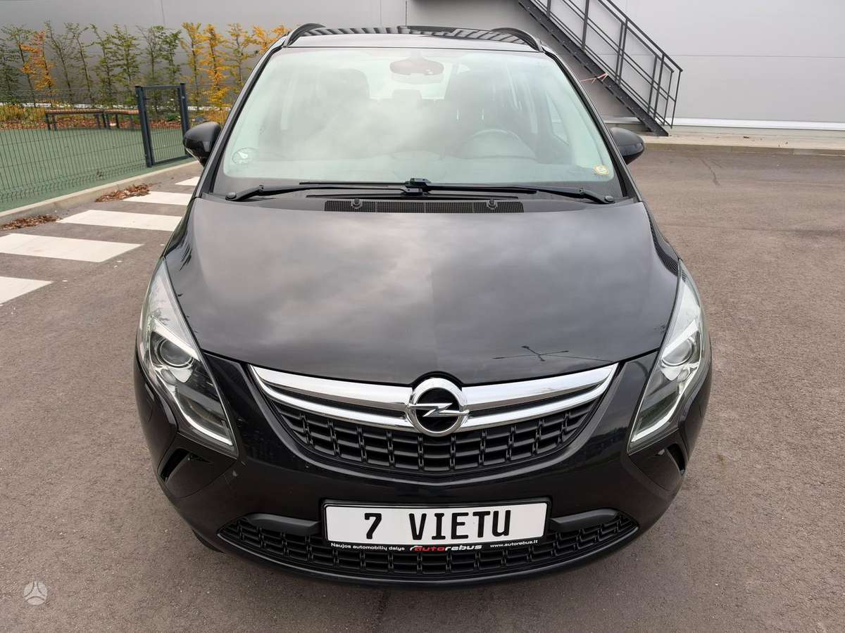Opel Zafira 2014 — фото 25
