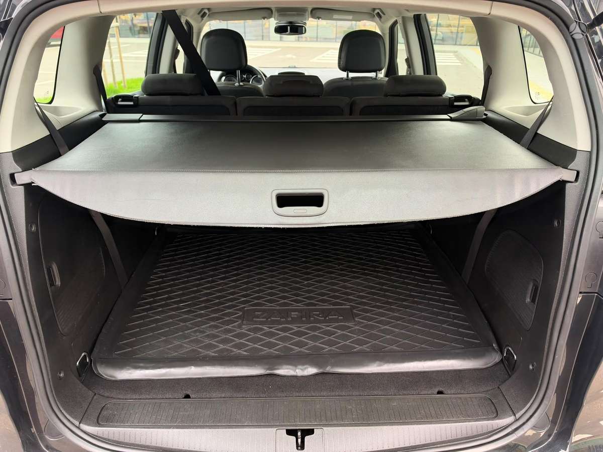 Opel Zafira 2014 — фото 26